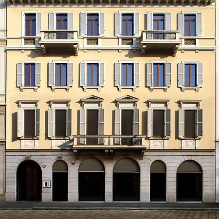 Manzoni 44 Suite Milan Bagian luar foto