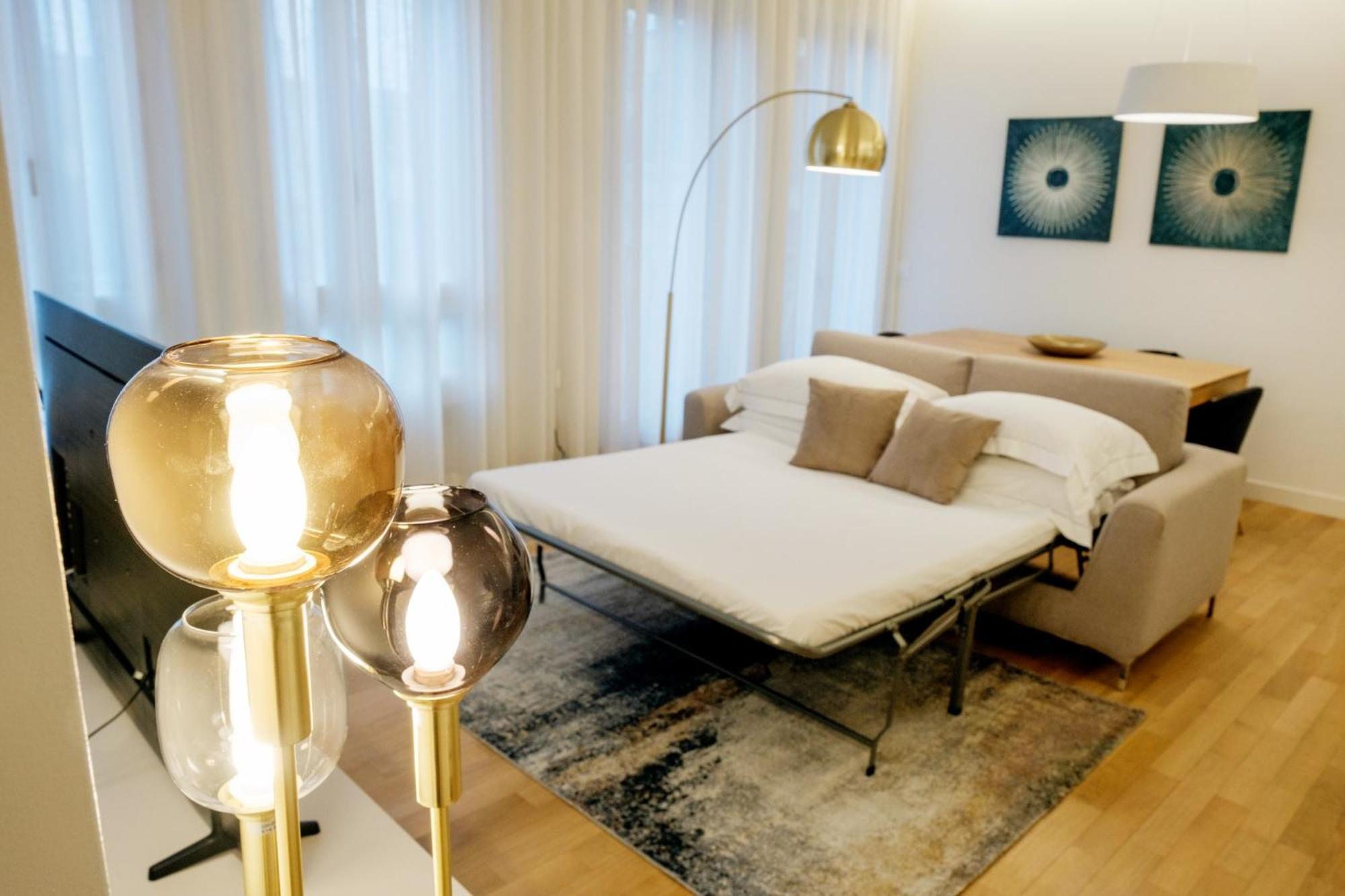 Manzoni 44 Suite Milan Bagian luar foto